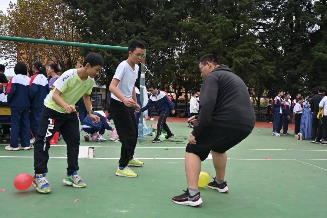 举青春韵味 扬健康风帆——云南农大附中举行第十届体育美食节